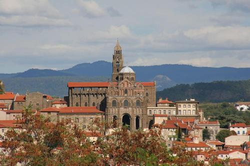 Апартаменти Logis Du Cagaire Le Puy-en-Velay Екстер'єр фото